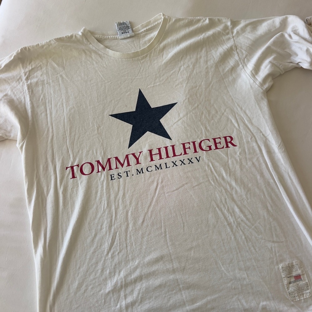 Vintage Tommy Hilfiger Graphic T-Shirt White Made in USA Large Star Logo 90s